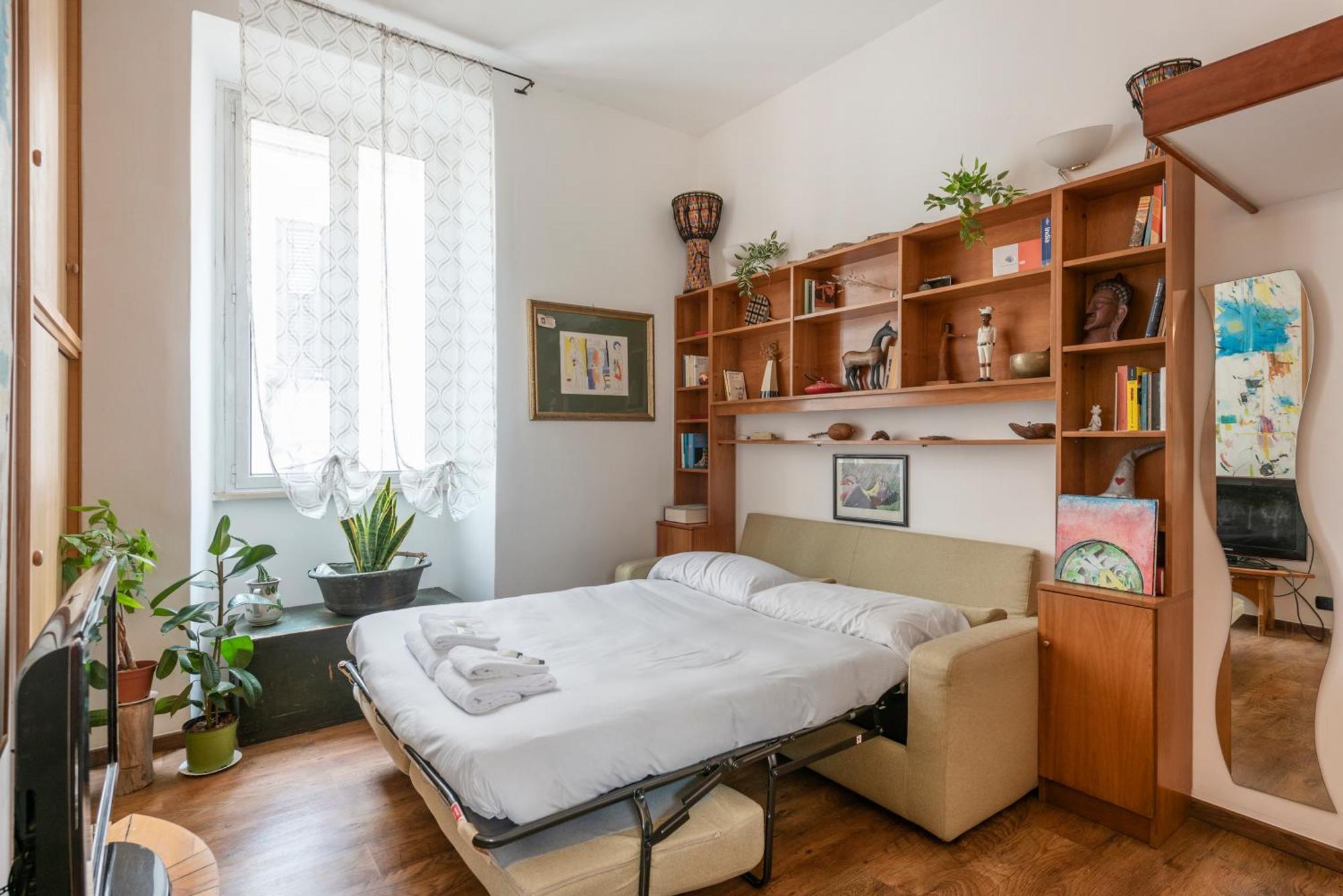Bright Loft Center * Rom